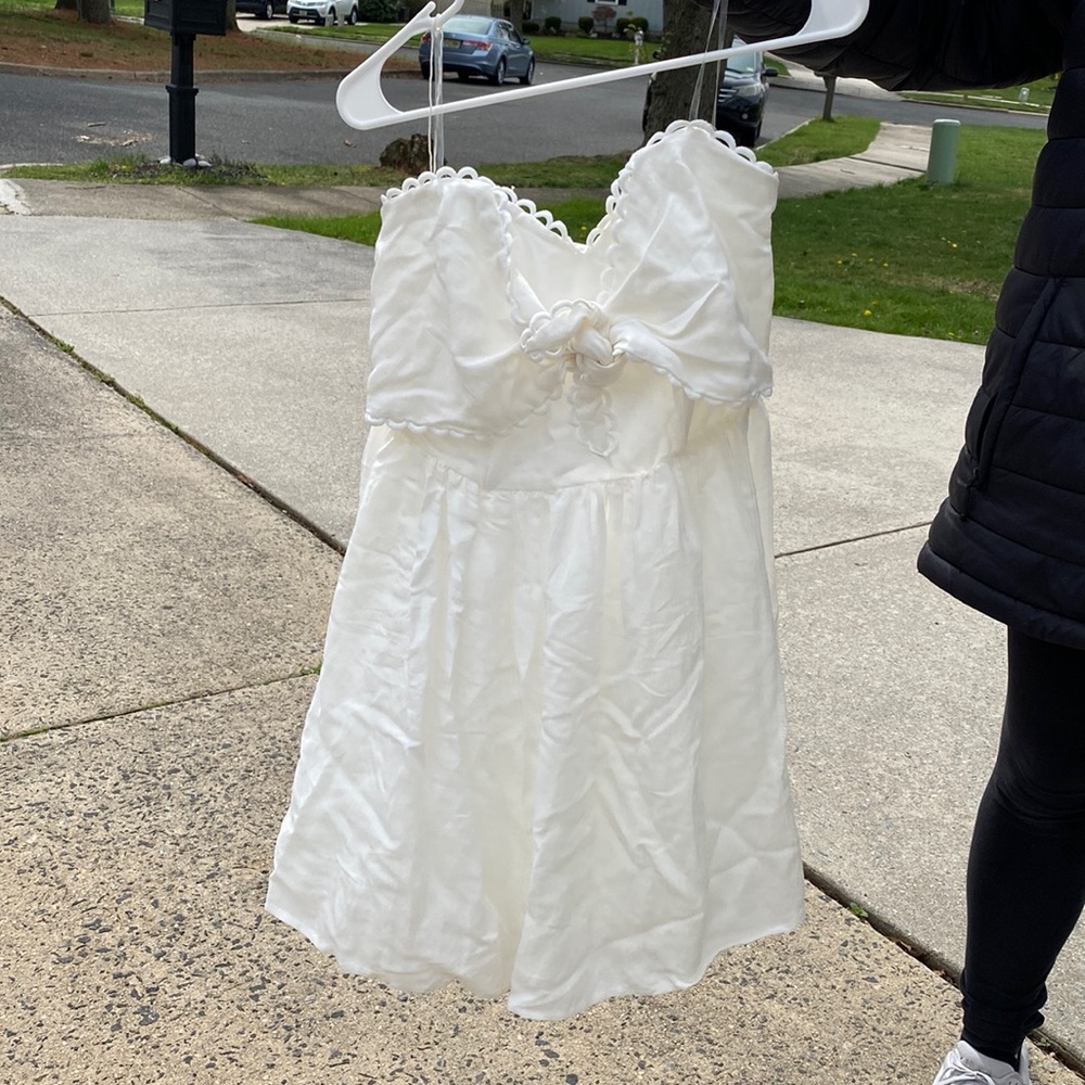 Judith March bow tie white dress (bridal shower / bachelorette)